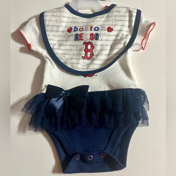 Boston Red Sox Baby girl Newborn Gift Set Boston Baseball tutuOnesie/Booties/Bib - Picture 5 of 5